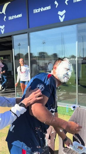 🇦🇹 Tocó pastelazo en el entreno de hoy 🙌🏻🤣 | entre nos