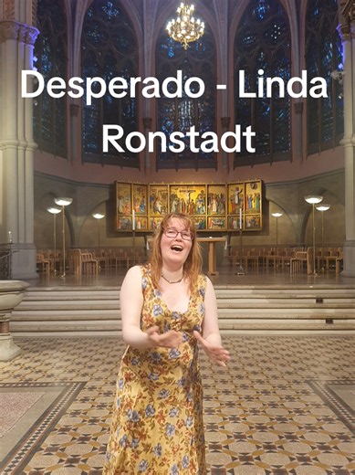 Another Desperado clip in the amazing Linda Ronstads version. Her singing this song moves me to tears everytime! It's incredibly hard doing her justice, but I'm always trying to emulate these great singers like her. Looking to the best is truly how you grow! 🤩 #lindaronstadt #operasinger #Singer #desperado #fyp