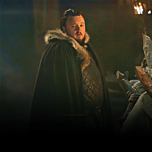 Sam gives Valyrian Sword to Jorah ⚔️🔥 #shorts #gameofthrones