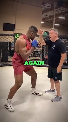 How to do the Uppercut in Boxing. 🥊💥 #boxingtips