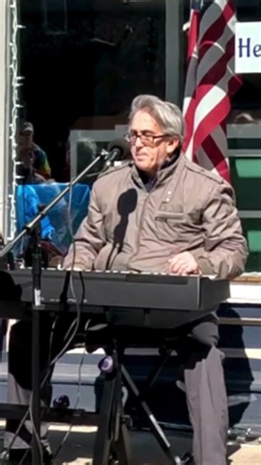 Bruce Springsteen and John Lennon Covers Aimed At A Better World