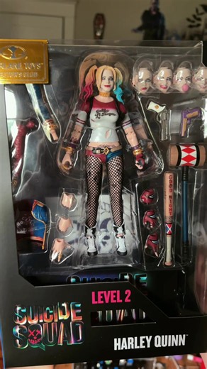 Unboxing Crowdfunded McFarlane Toys DC Multiverse SS Harley Quinn