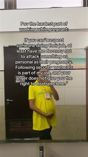 Hindi lang mapag bigyan e combine ang two bags sa isang sako bag nagalit na at kung ano ano pa pinagsasabi. Na para bang ako nagpatupad ng security protocol. “Sana hindi ka mahirapan manganak” sana hindi ka magmakaawa “hindi ko masigawan buntis eh” #workingpregnant #aviation #hardworkingmom #✈️