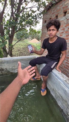 magic ✨️ nahi hua to bhai ne apna mobail tanki me fenk diya | #viralvideo #magic #shortvideo