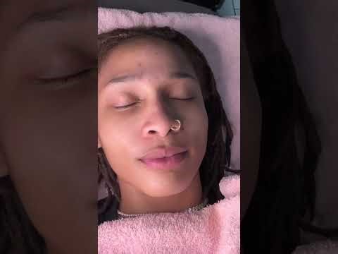 Microcurrent facial treatment 