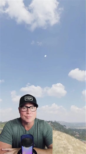 🛸 BREAKING UFO NEWS: 🚨 Brazil Just Dropped 893 UFO Files 🚨 In a bold move for global UFO transparency, Brazil’s National Archives released nearly 900 official case file…spanning sightings from 1952 to 2023. From radar-tracked fleets to beam weapon encounters, the evidence is shocking. Everything from Colaras UFO Incident in 1977, to the 1986 “Night of the UFOs,” when 21 unknown craft were chased by Air Force jets over southern Brazil. 👽 This might be the biggest UFO document dump yet. Link: 