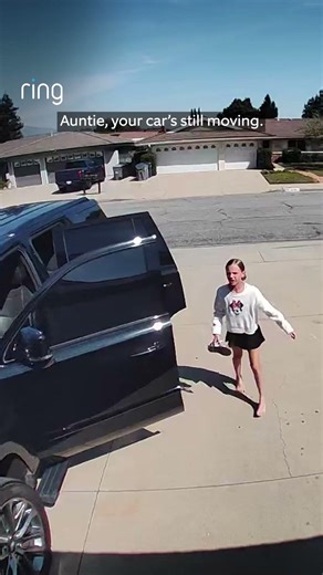 "Um, Auntie...your car is still moving!" 🤣 Everyone is okay!