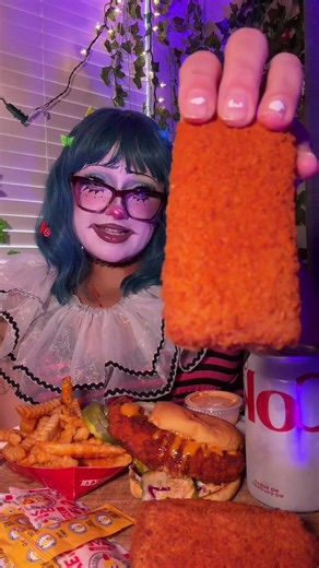 Happy Davesoween to all who celebrate 👻🎃💀 @itsspookytheclowneats | Dave's Hot Chicken