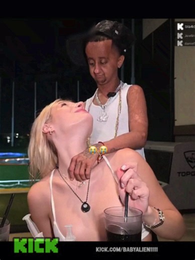 Baby Alien and Sister on Kick Stream