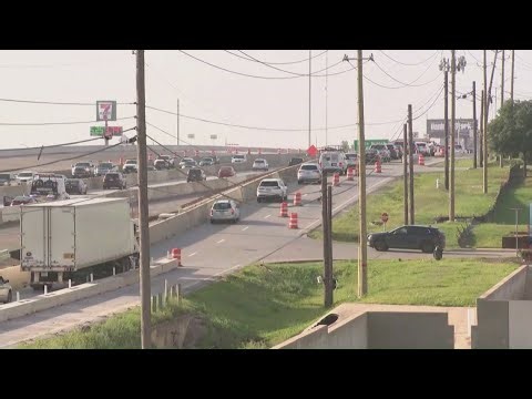 Pedestrian killed in crash on I-35 in Austin
