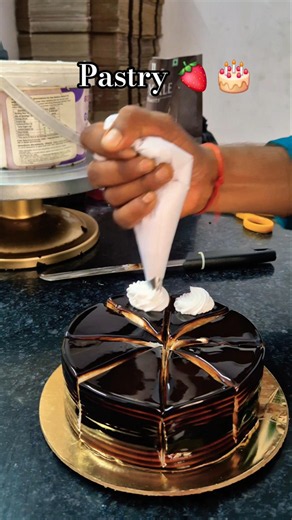 chocolate pastry/ how to make easy beautiful cake at home #shorts #pastry #chocolate #reels #fyp