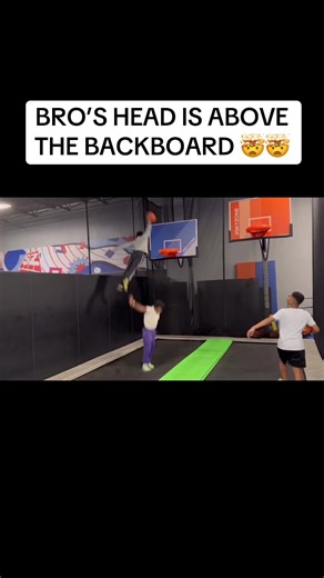 Trampoline Park Highlights: Incredible Dunking Skills