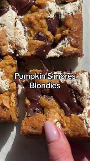 Pumpkin S’mores Blondies Recipe