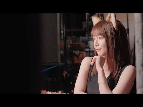 【吉岡里帆】どんぎつね4年ぶり復活！黒ドレスの“大人すぎる”姿に…日清のどん兵衛 CM＋インタビュー＋メイキング