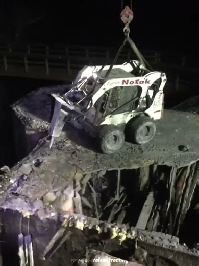 Massive Excavator Accidents Caught on Camera 😳