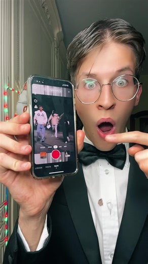 Fun Clown Emoji and Magic GIF Tutorial - How to Use This Function