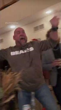 Sorry for all the noise warnings 😅 #fans #reaction #chicagobears