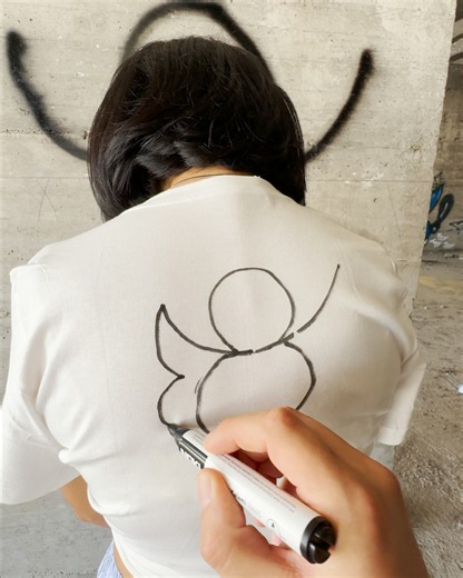 Draw on my back challenge! 🙌