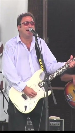 Jeff Pitchell and Texas Flood 'Pride and Joy' 8 31 13 #music #bluescommunity #cover