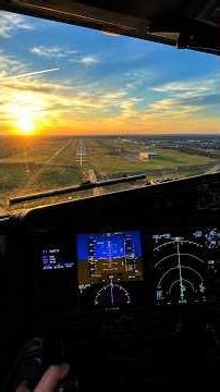 Boeing 737 Golden Hour Landing at Katowice Airport, Poland 🇵🇱✈️