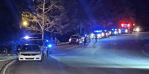 Man in custody after pointing rifle at Aiken County deputy