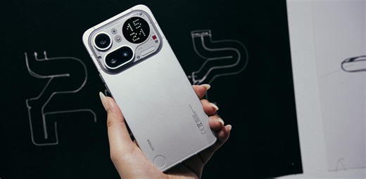 スケスケからアルミへビジュ刷新。手頃さとガチ性能の｢Nothing Phone (4a) Pro｣日本発売