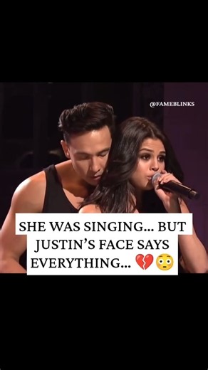 Justin Bieber’s Reaction to Selena Singing… 💔😳#selenagomez #justinbieber #shorts #trending