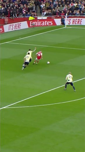 GABRIEL JESUS X LEANDRO TROSSARD