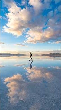 🪞🌎 SALAR DE UYUNI: El ESPEJO MÁS GRANDE del MUNDO 😱 ¡Aquí puedes CAMINAR sobre el CIELO! 🇧🇴