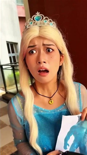 Who is the real prince? #cosplay #shorts #Elsa