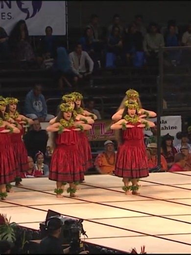 Merrie Monarch 2019 Kahiko & Auana Night — Hālau Hiʻiakaināmakalehua (Wahine)