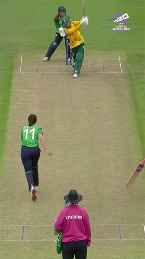 Laura Wolvaardt is up and running against Ireland 🙌