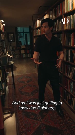 Penn Badgley Returns to Joe Goldberg's Bookstore