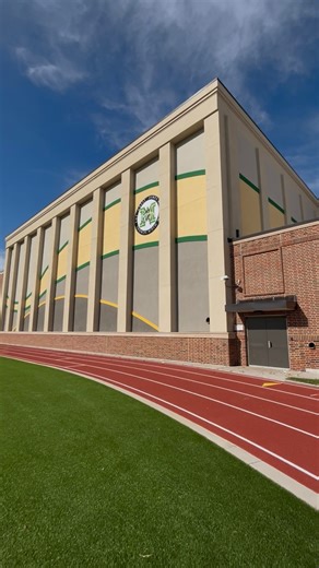 💚✨ 110 years strong and still moving forward thanks to the 2020 bond! At The Great James Madison, modern classrooms with skyline views, upgraded athletic spaces, a community resource center, a new art studio, and a new library continue to support student learning. | Dallas ISD