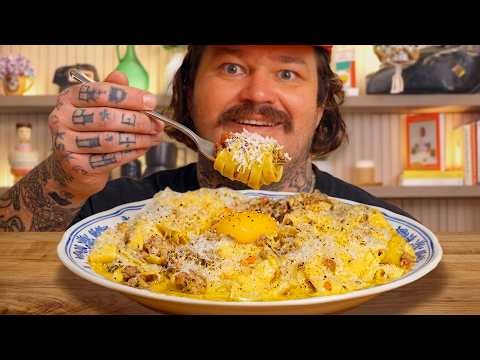 High Protein, Low Effort Chicken Bolognese Pasta | Cookin’ Somethin’