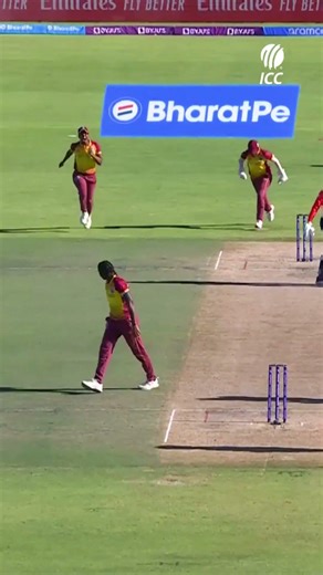 An absolutely breathtaking catch from Chinelle Henry 🤯