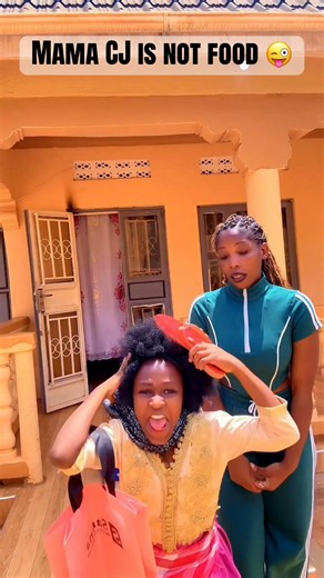 Mama CJ is not food: Celeste the Queen of Hearts reaction