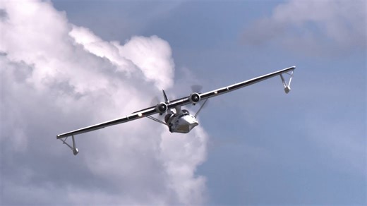 Watch this WWII flying boat take off - "It lifts like it belongs on water"