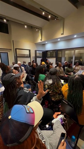 THE CHOIR IS BACK‼🙏🏽