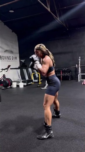 🔥 The One Alycia Baumgardner Fight Every Boxing Fan Must See
