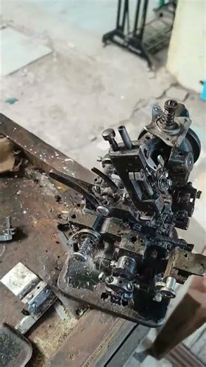 Overlock Sewing machine service Done ✅💯. #viralvideo #silaisikhe #sewingequipment #sewingmachine #yt