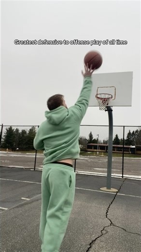 Greatest defensive to offense play of all time #basketball