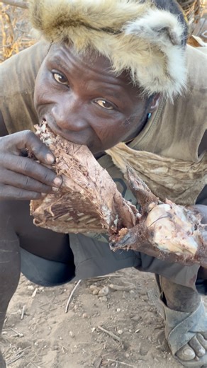 What This Bushman Is Eating Will SHOCK You 😱🔥 | Hadzabe Tribe