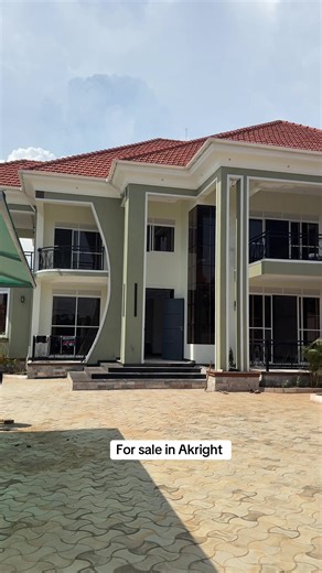 Come and visit this 6 bedroom house for sale in Akright bwebajja Entebbe Road Uganda $$650,000 USD