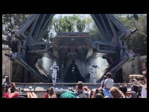 Darth Vader is now patrolling Galaxy's Edge at Disneyland! 4K HD
