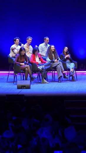 Illumina Show on Instagram: "Nuova puntata con i prof online ora! ✨"