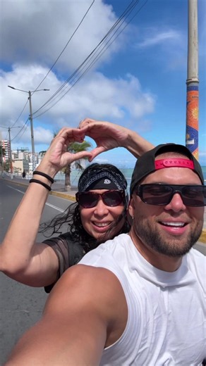 Paseando por salinas ecuador ,qué lugar tan bonito!!! 😍❤️‍🔥