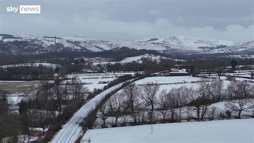 Snow covers UK countryside