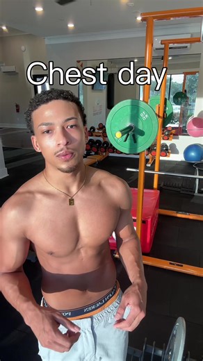 DB Crossover Chest Workout Routine
