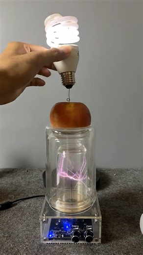 Lightning power#LightningE #TeslaCoil #HighVoltage #ViralShorts